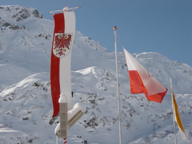 flags.jpg