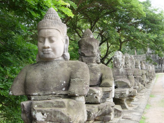angkorwat2.jpg