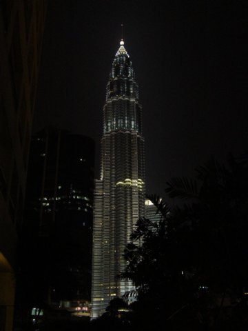 petronastowers.jpg